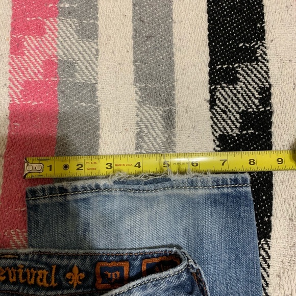 Rock Revival Jeans - Picture 7 of 8